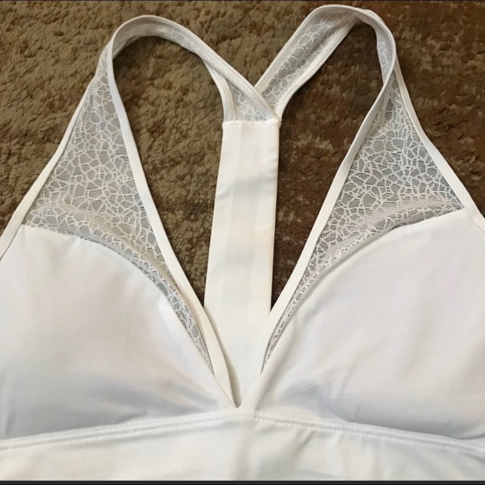 Lululemon bra